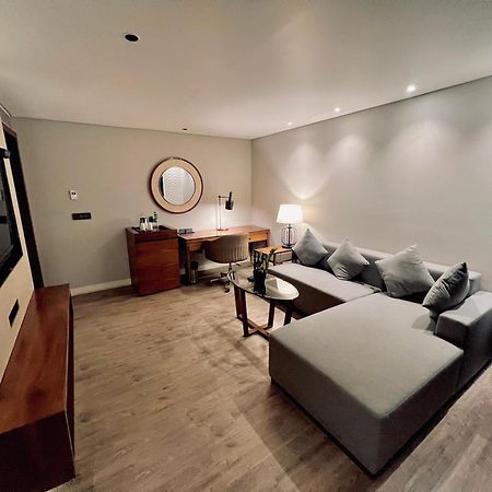 Best Western Plus Narasapura Bagian luar foto