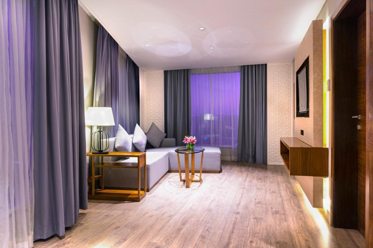 Best Western Plus Narasapura Bagian luar foto