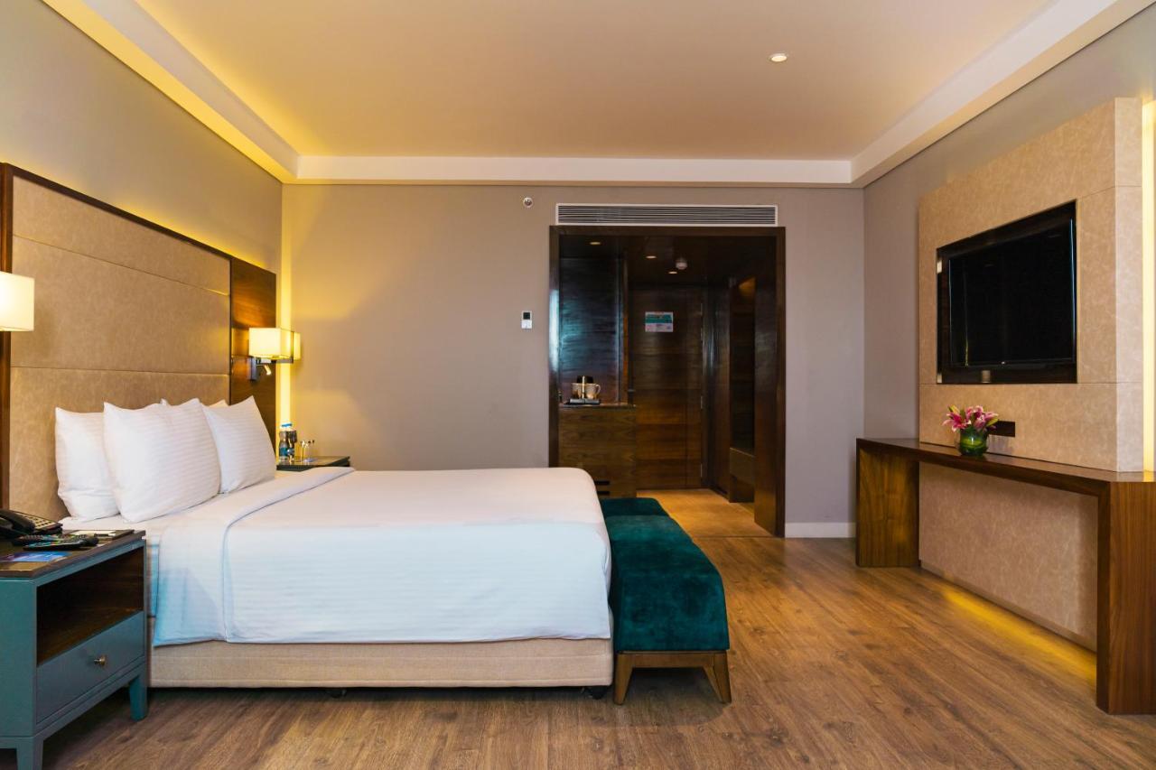 Best Western Plus Narasapura Bagian luar foto