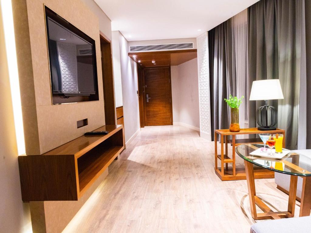 Best Western Plus Narasapura Bagian luar foto