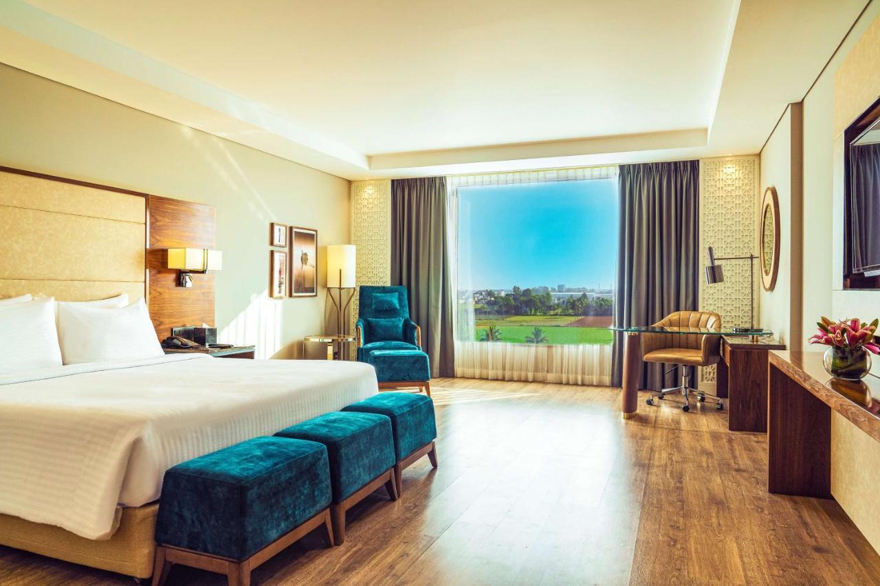 Best Western Plus Narasapura Bagian luar foto