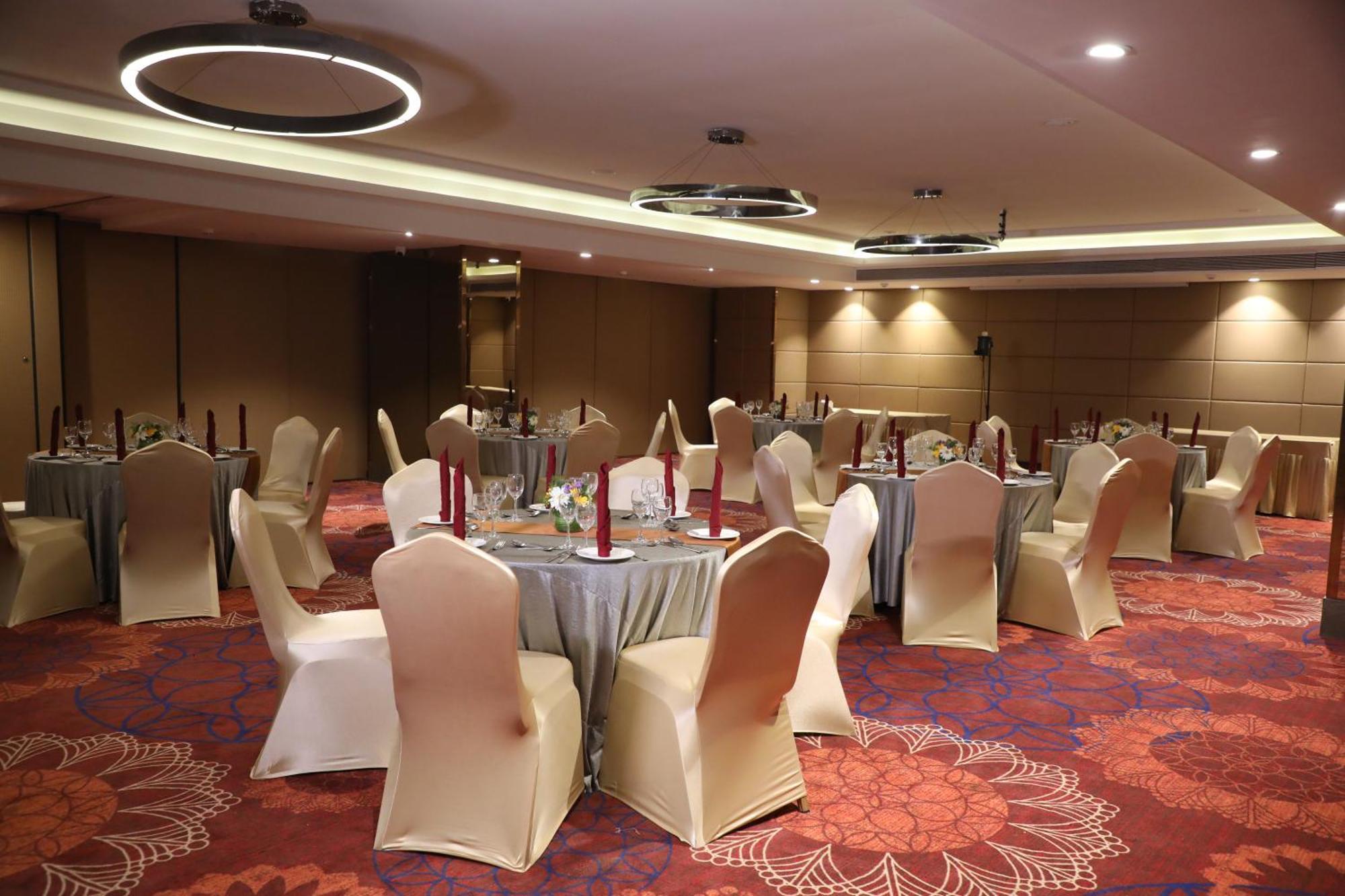 Best Western Plus Narasapura Bagian luar foto