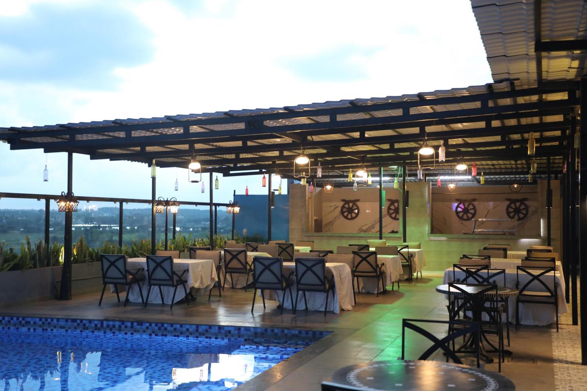 Best Western Plus Narasapura Bagian luar foto