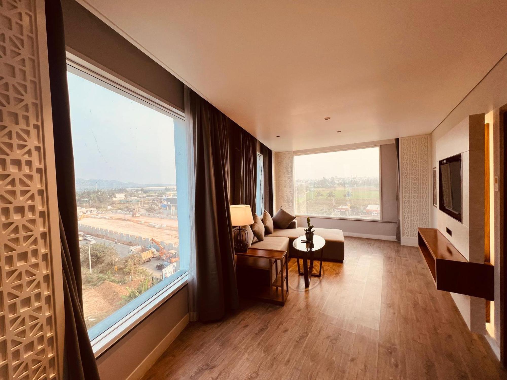 Best Western Plus Narasapura Bagian luar foto