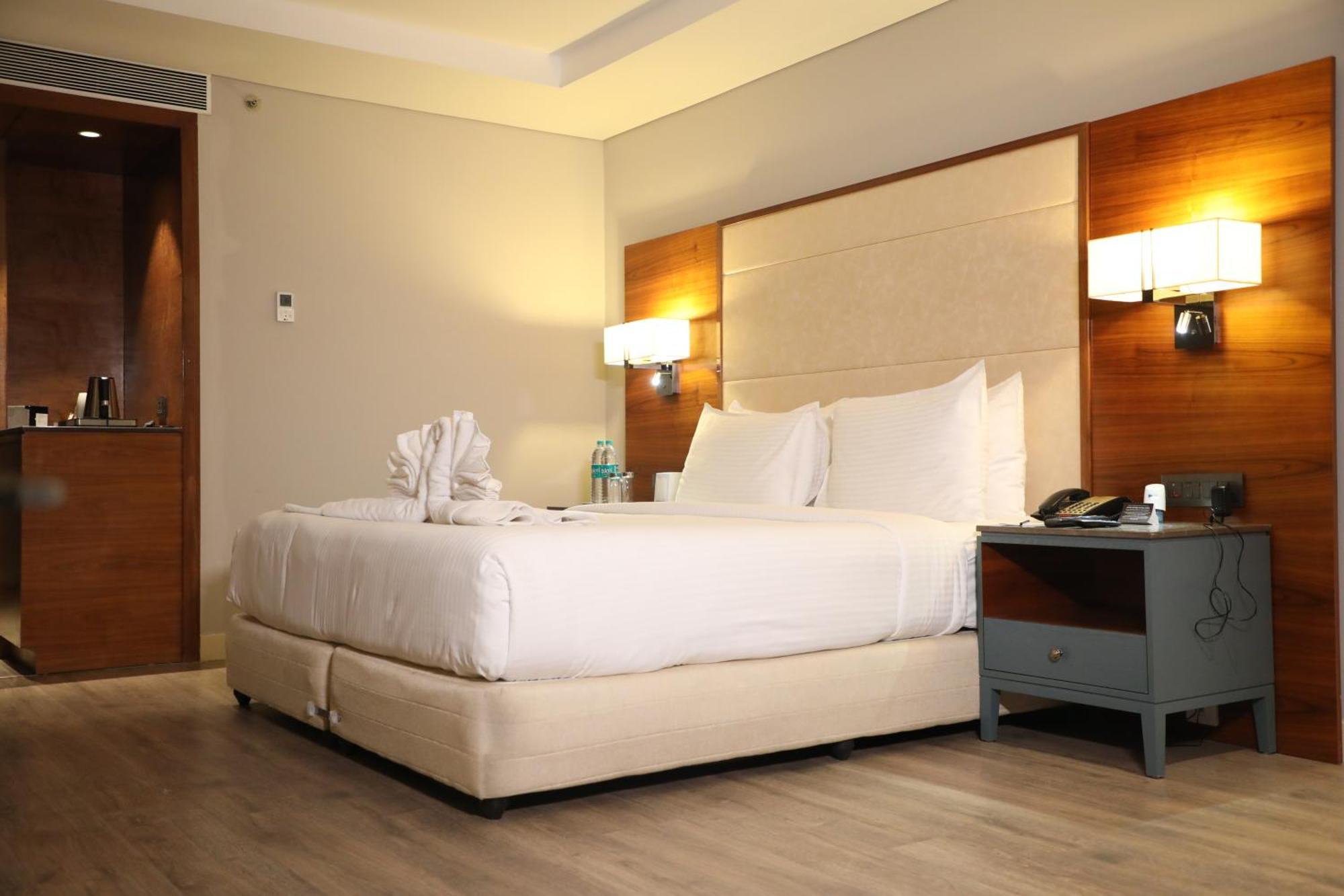 Best Western Plus Narasapura Bagian luar foto