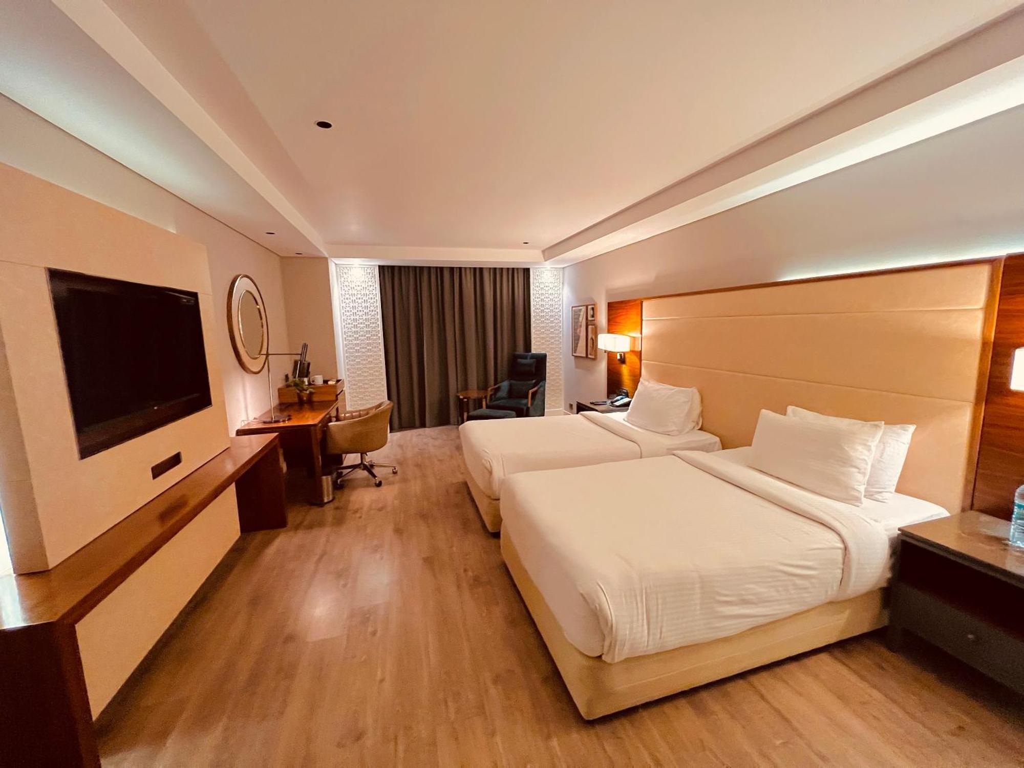Best Western Plus Narasapura Bagian luar foto